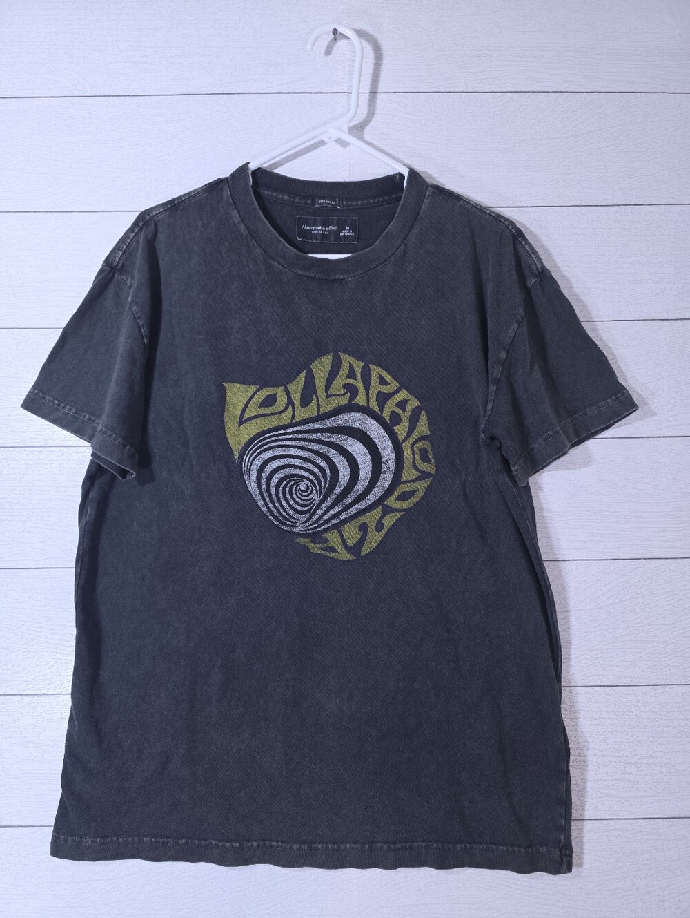 Abercrombie and Fitch Lollapalooza 1992 Music Festival Graphic Short Sleeve Tee